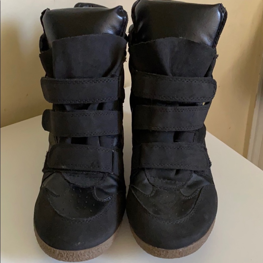 Just Fab wedged sneaker